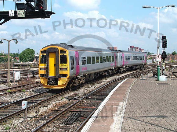 158748 Bristol 040804 JC221