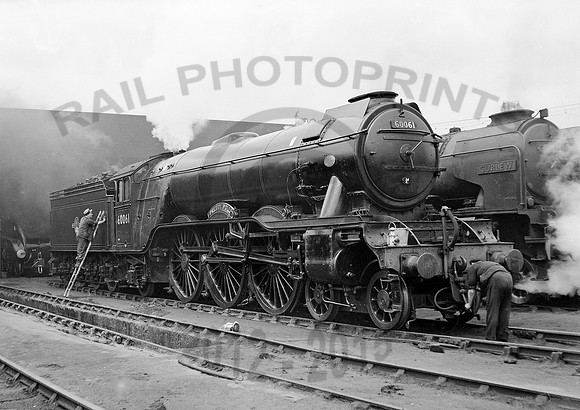 60061-Y-KingCross-230361-RPC936