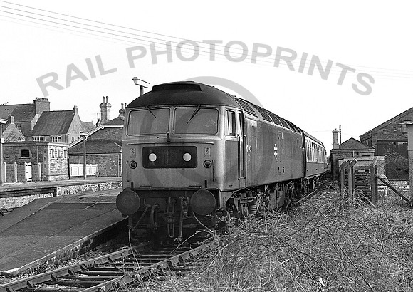 47143-Tenby-160479-JC008