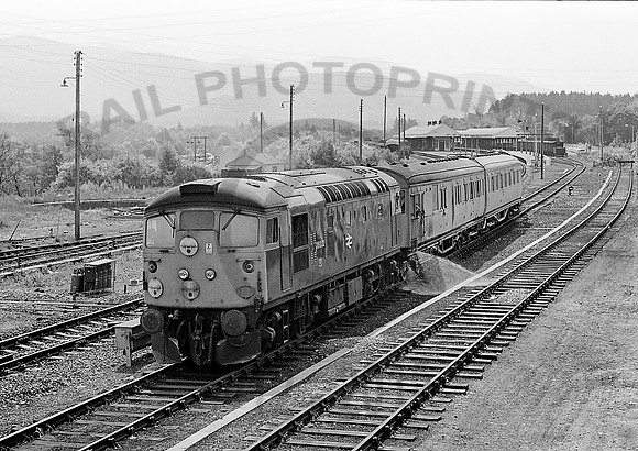 26032-Aviemore-010678-JC288