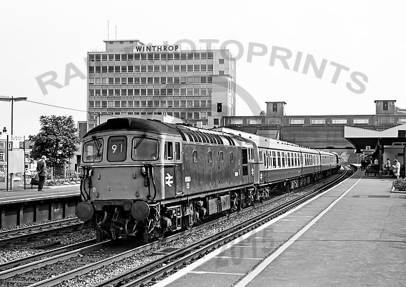 6580-Y-Surbiton-0771-RPC826