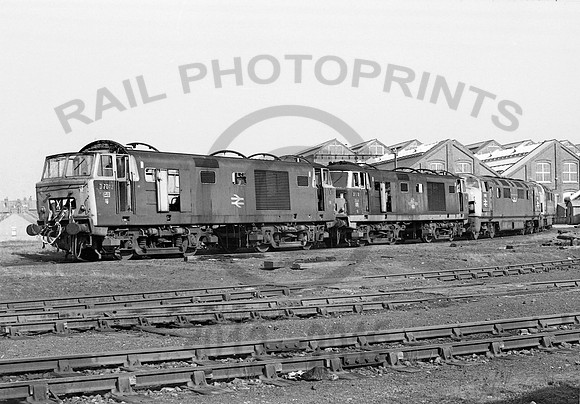 D70xx Swindon Works C Shop 0372  NP824-1