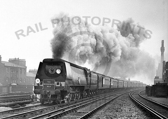 21C19-Y-Vauxhall-1947-RPC843