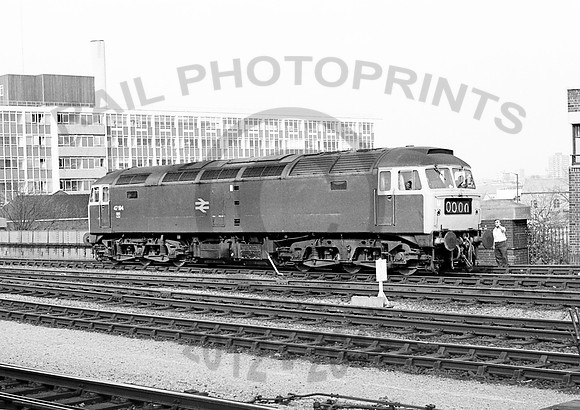 47194-Y-BathRoad-220478-JC980