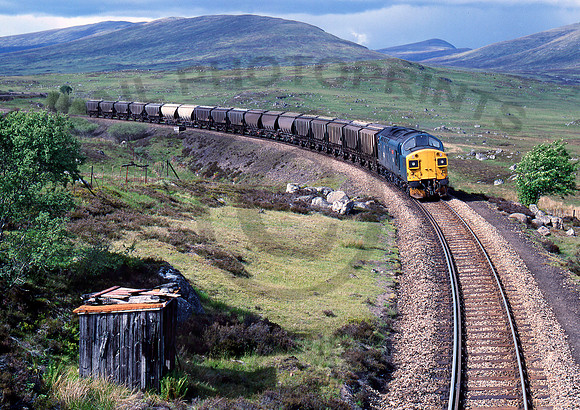 37026-Y-Rannoch-180685-JC1