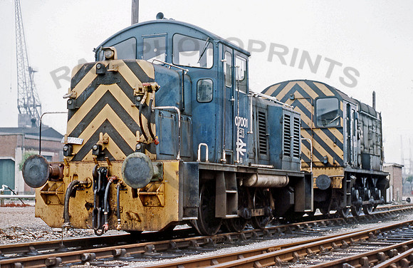 07001 Southampton Docks 230677 GS368