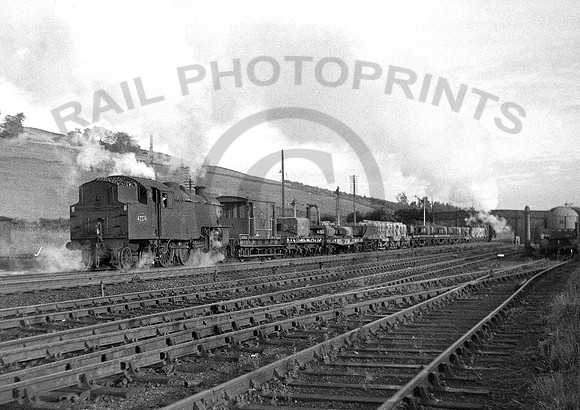 42274-Y-Beattock-260765-BR750-1
