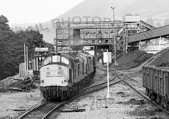 37224-37308-Y-TaffMerthyr-250883-JC371