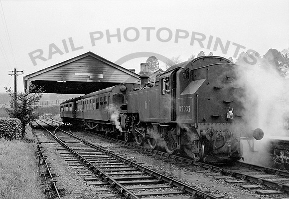 82032-Y-Moretonhampstead-211255-HB504