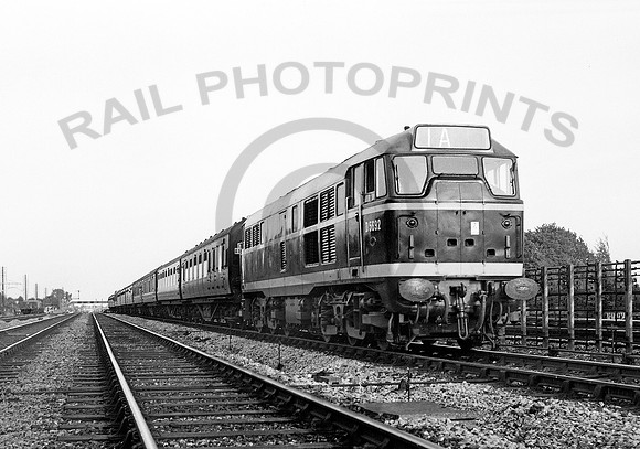 D5532-Y-Where-130561-DCCRL565