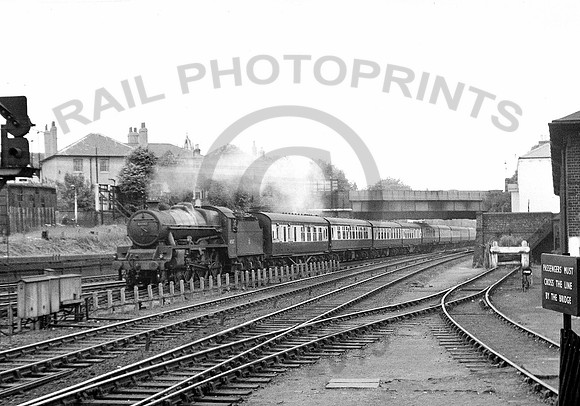 45587-Y-Watford-1956-RPC830