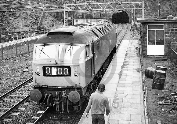 47149-Woodhead-110477-JC884