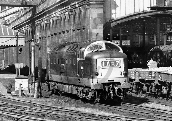 D9014 Edinburgh Waverley 150766 RPC687