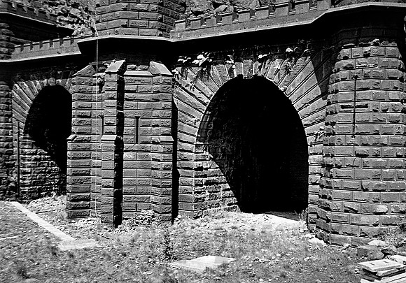 Woodhead Tunnels 0865 RPC749