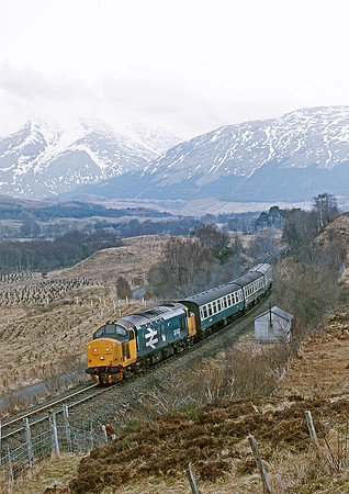 37413-Y-Crianlarich-100386-Jc509