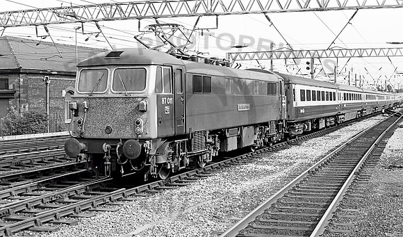 87011-Y-Carlisle- 260578-JC