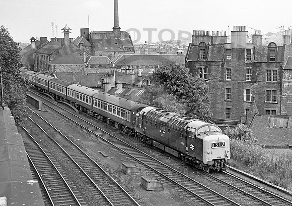 9015-Edinburgh-0672-RPC348