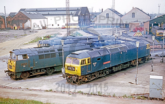 47077-1071-Y-OldOakCommon-0674-RPC038
