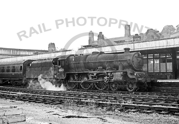 45683 Chinley 200661 RPC458