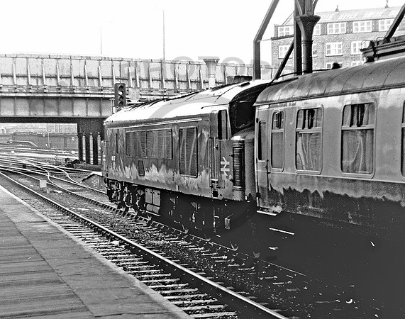46037 Manchester Victoria  250378-JC