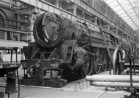 70011-Y-CreweWorks-160166-BR714