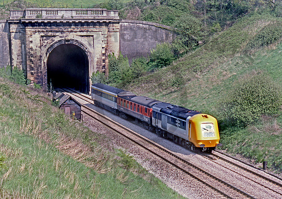 42001 Box Tunnel 190578 GS340