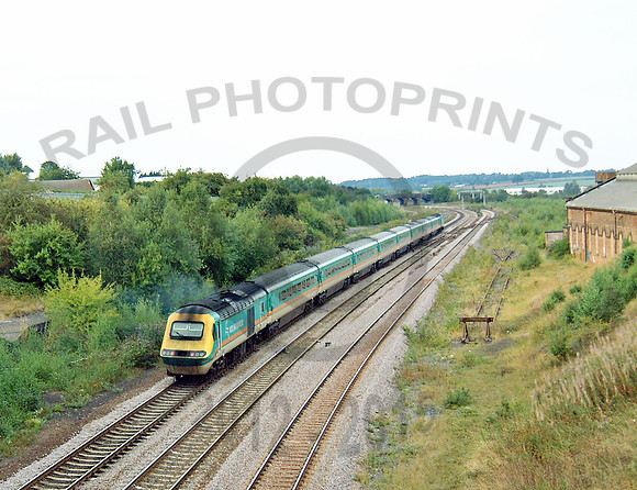 MML HST Wellingborough 270803 JC1519