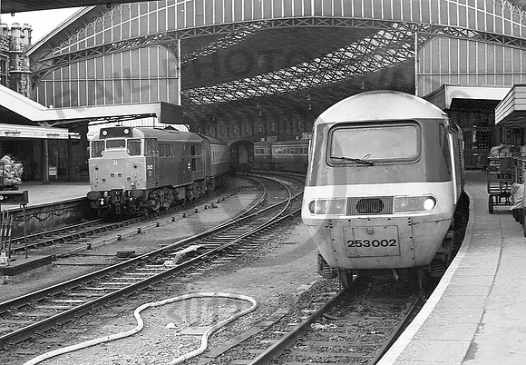 253002 & 31423 Bristol 010479 JC569