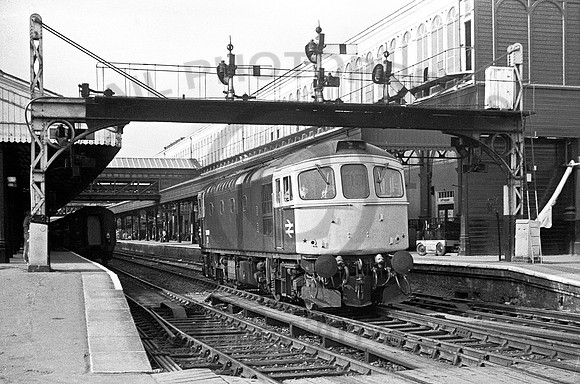 33039-Exeter-300777-JC