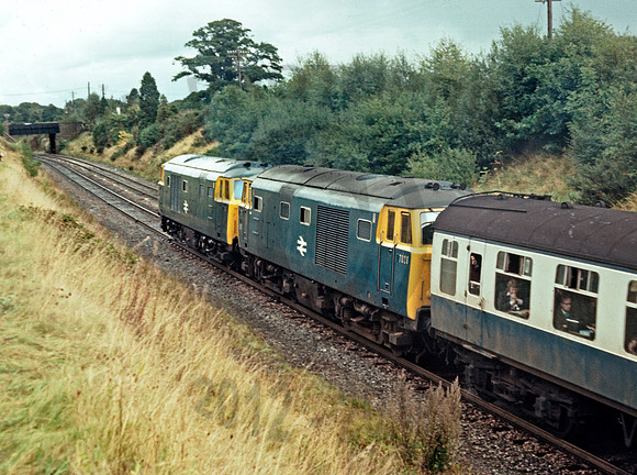7001-7028-Llanvihangel-220973-JCB1