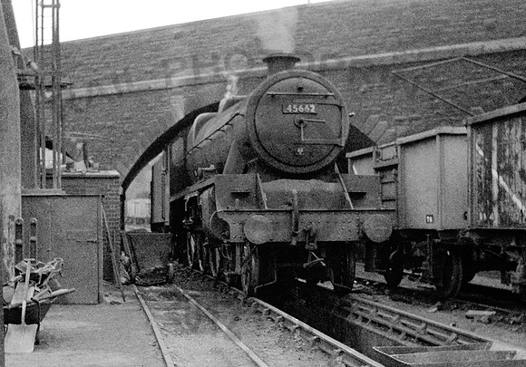 45662 BristolBarrowRoad-1957-RPC375R