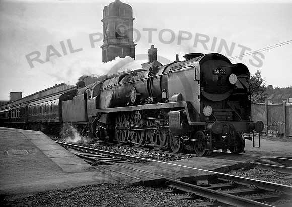 35022-Southampton-290565-JC626