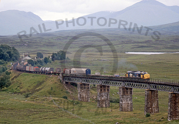 37407-Y-Rannoch-200788-JC100