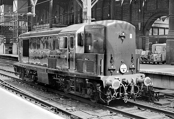 D8234-Y-LiverpoolStreet-1962-CW706