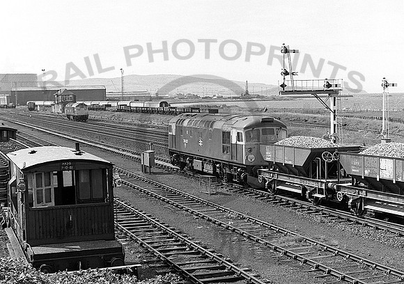 26037-FalklandYard-090882-JC274