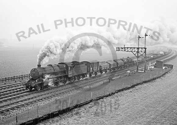 42965 Winwick Junction 010461 HB299
