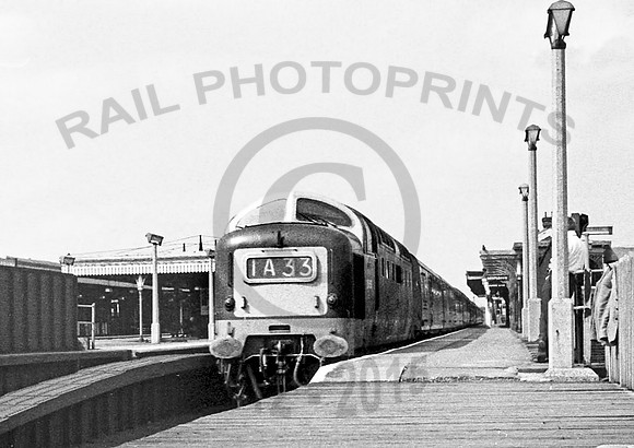 D9009-FinsburyPark-200763-RPC337