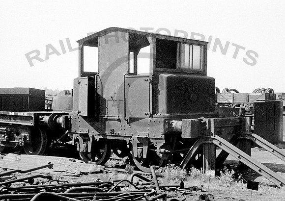 26 (Motorail)  Swindon 0558 IT403