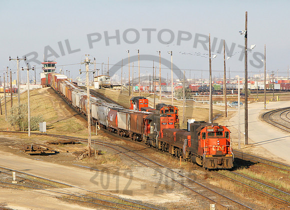 CN 7522 Transcona 041109 JC448