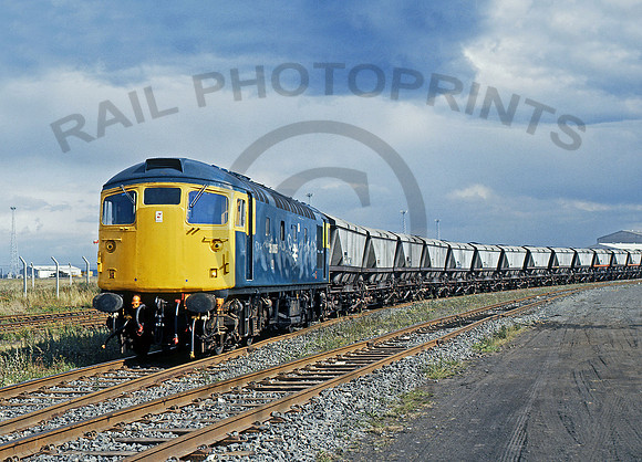 26005 Leith Docks 130882 JC217