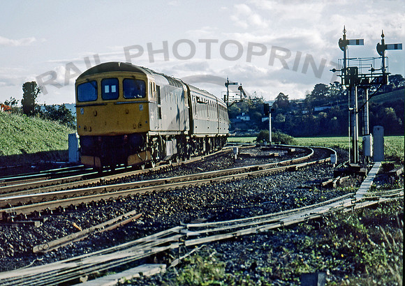 33029  Cowley Bridge 031184 BR240