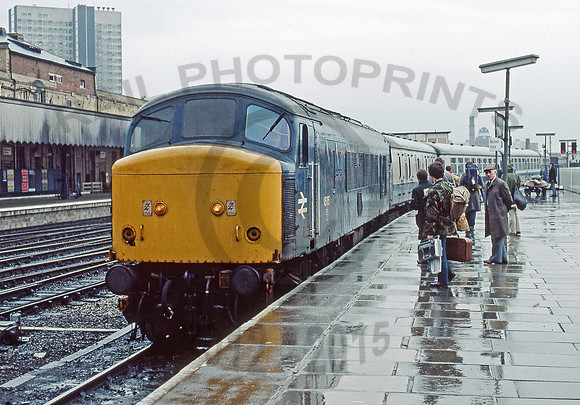 45105 Manchester Victoria  300384  BR252