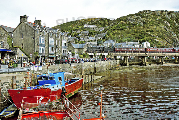 76079-Barmouth-Harbour-270809 GE