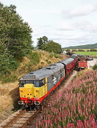 31327-Broomhill-Strrathspey-180905-JC020