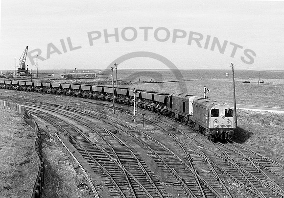 20039-20146-AyrHarbour-090882-JC270