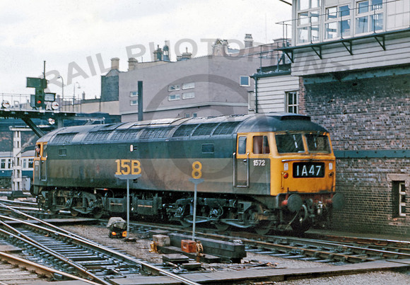 1572 Kings Cross  0671 AB336