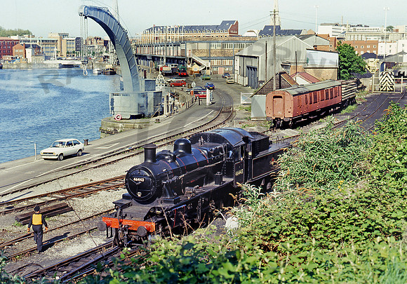 46443-Y-WappingWharf-310585-JC734