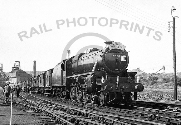 44825-Y-GedlingColliery-090766-RPC200