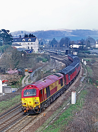 67005-Y-Totnes-210300-JC909