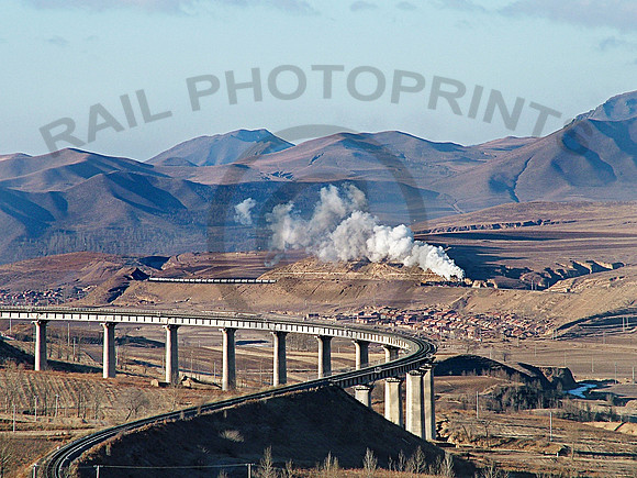 7007 - 6828 Xiakengzi 191104 (2) ©Rail Photoprints 001